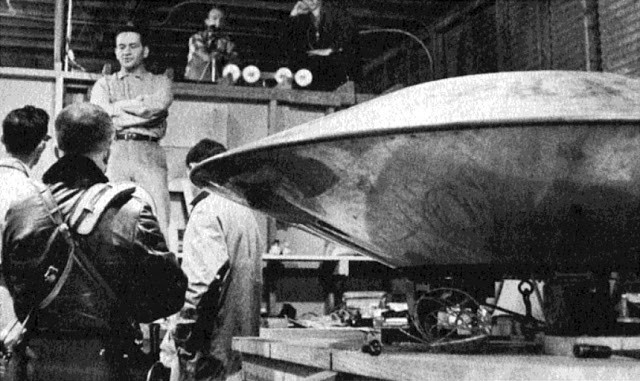 Click image for larger version

Name:	Norman E. Colton with Crew and Saucer.jpg
Views:	20
Size:	84.0 KB
ID:	501577