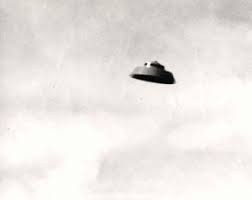Click image for larger version  Name:	(1967) Provo Utah Ufo Hoax Picture in Black and White.jpg Views:	0 Size:	3.8 KB ID:	501929